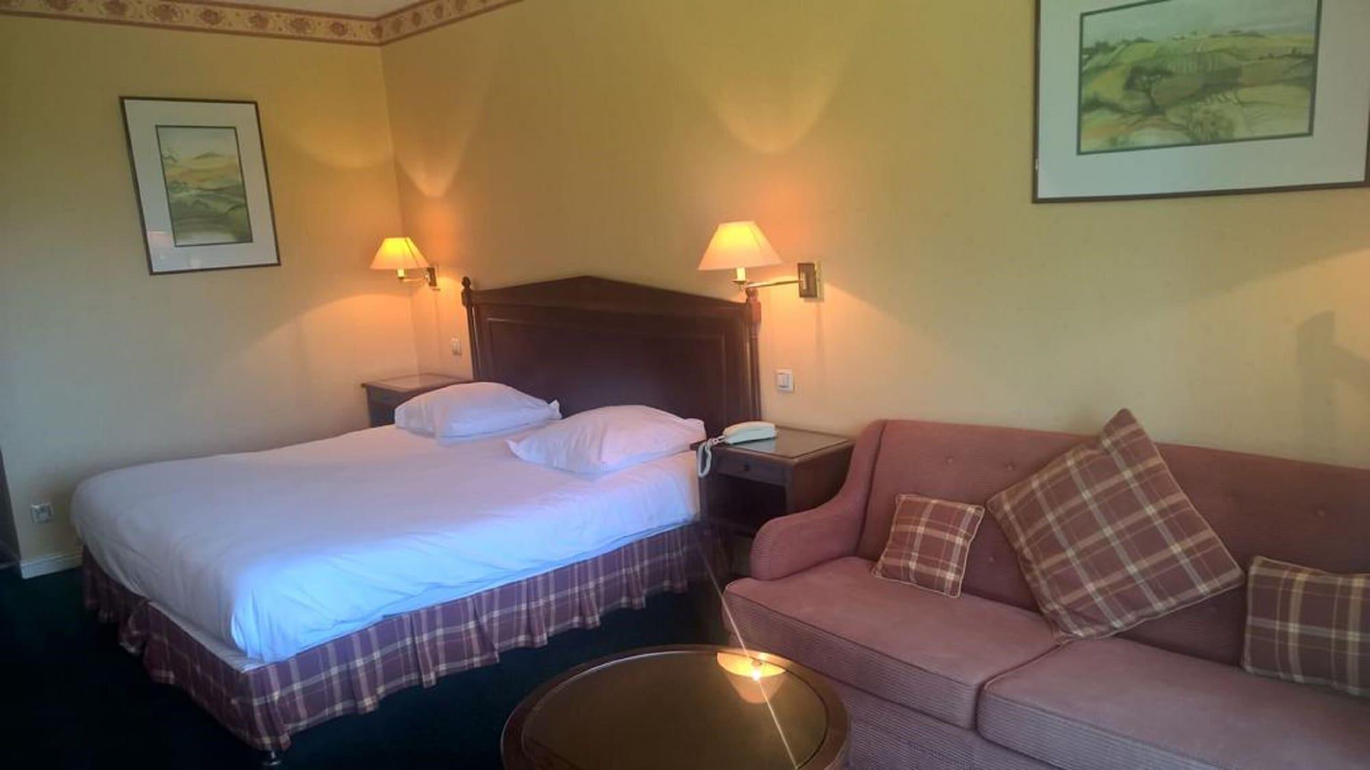Logis Hotels- Hotel Et Restaurant Domaine De Fompeyre بازاس المظهر الخارجي الصورة