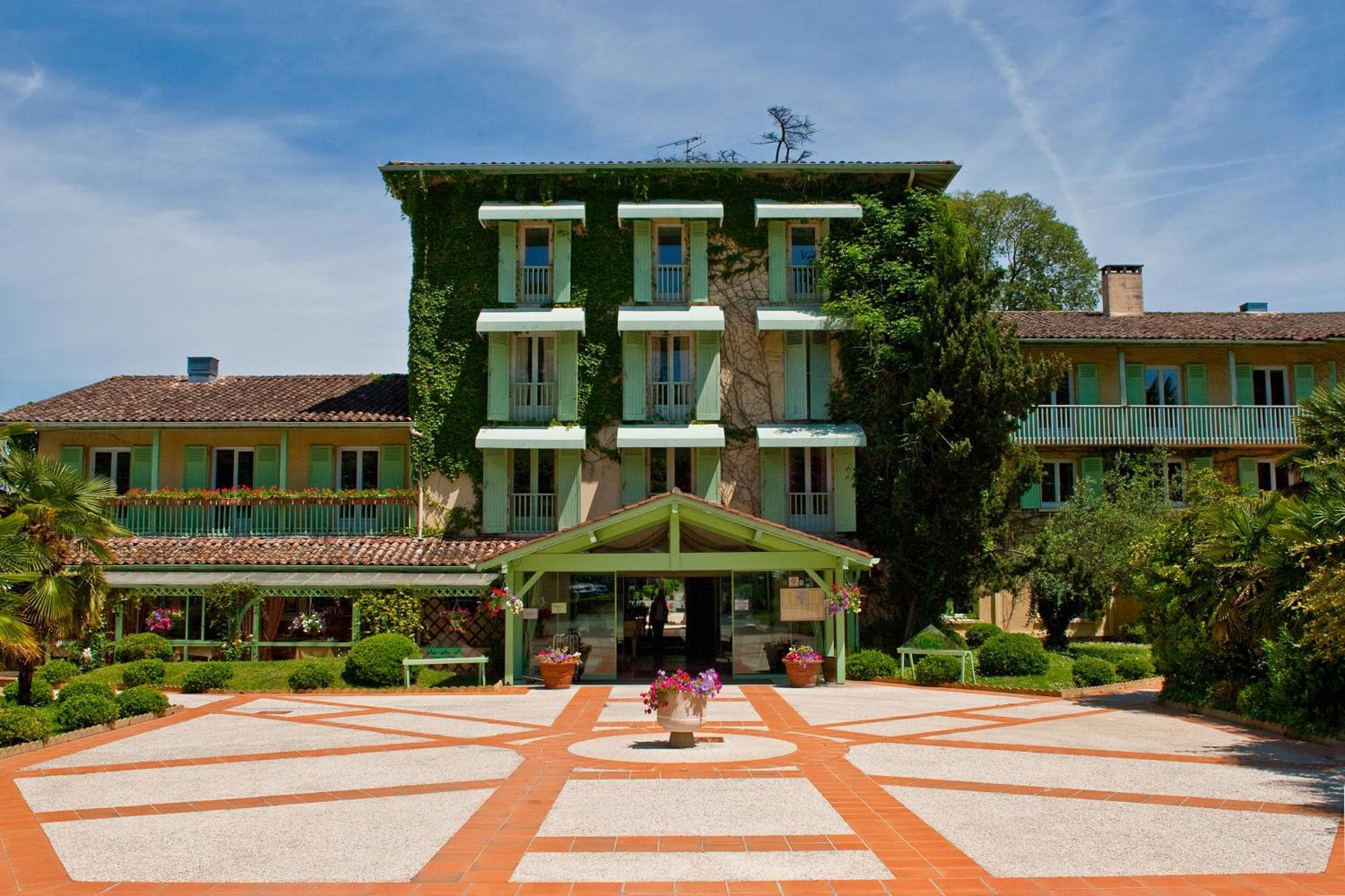 Logis Hotels- Hotel Et Restaurant Domaine De Fompeyre بازاس المظهر الخارجي الصورة